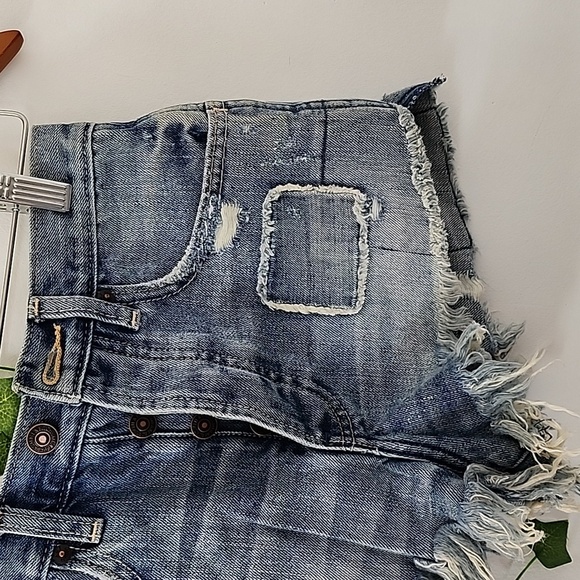 Abercrombie & Fitch Distressed Denim Jean Shorts - Picture 7 of 10